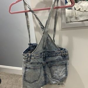 Forever 21 overall shorts (jeans)